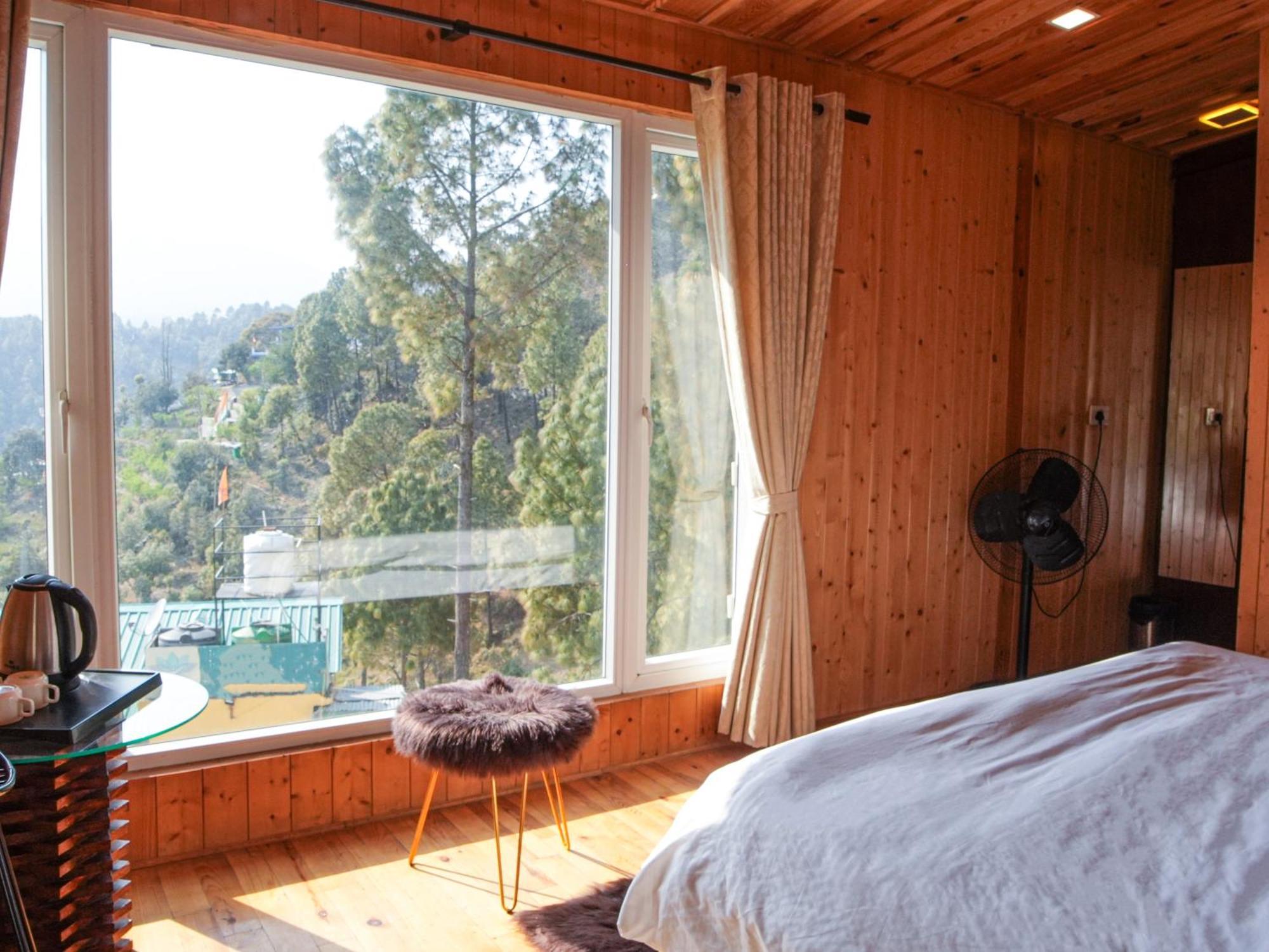 Готель Thehimalayanliving Whistling Pines Мукетсвар Екстер'єр фото